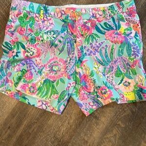 Lilly Pulitzer Callahan shorts.
